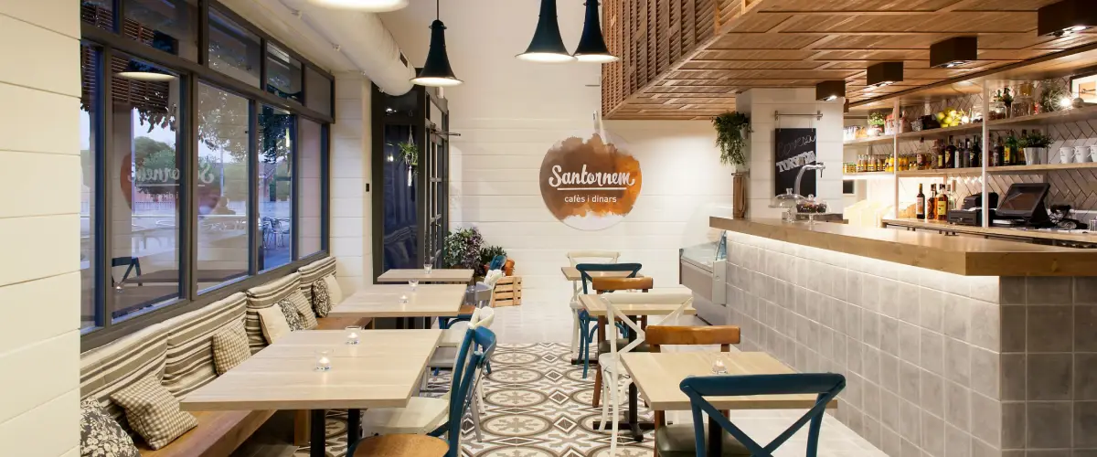 دکوراسیون کافه